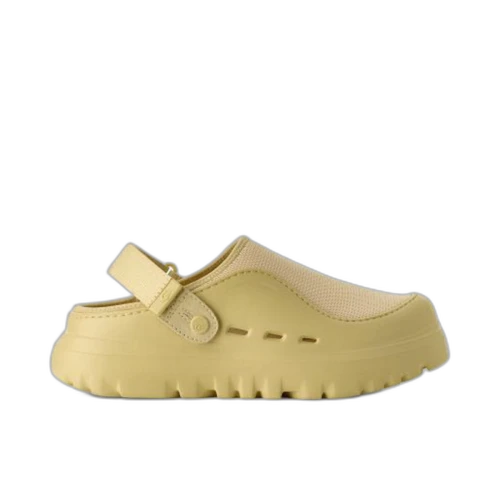 UGG PeakMod Golden Apple