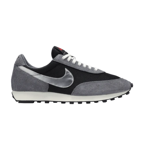 Nike Daybreak Metallic Silver