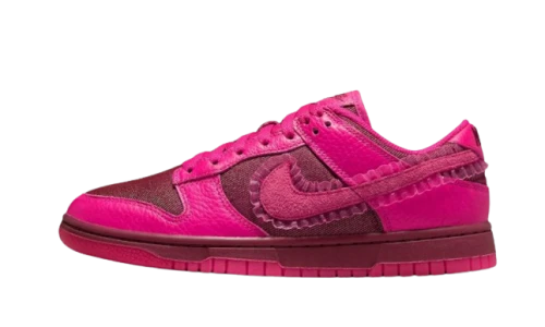 Nike Dunk Low Valentine's Day (2022) (Women's)