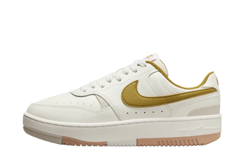 Nike Gamma Force Sail Light Orewood Brown Amber Brown Bronzine (Women's)