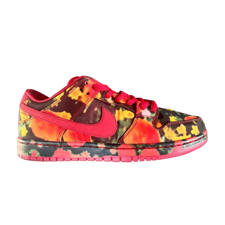 Nike SB Dunk Low The Wizard of Oz Poppy Field