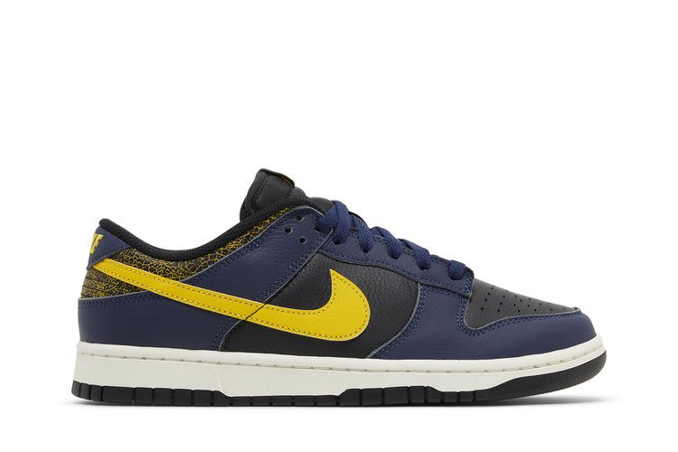Nike Dunk Low Vintage Michigan