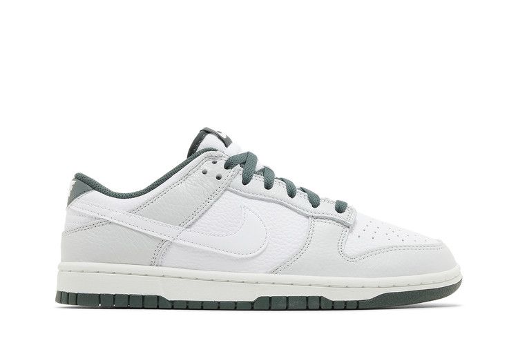 Nike Dunk Low Retro SE Photon Dust Vintage Green