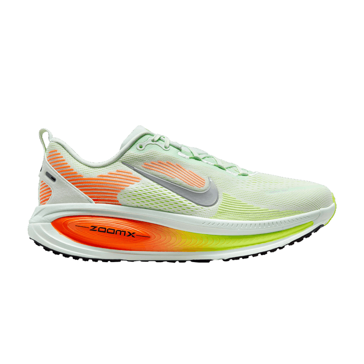 Nike Vomero 18 Barely Green Hyper Crimson