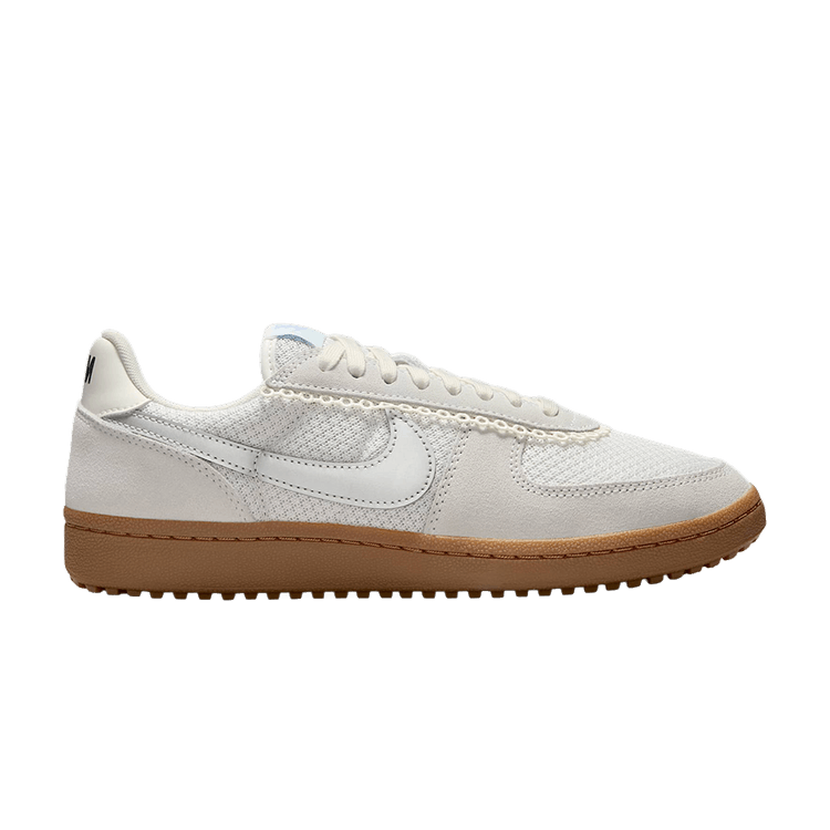 Nike Field General Platinum Tint Vast Grey Gum (Women's)