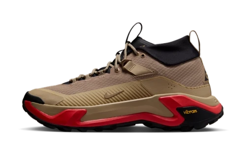 Nike ACG Zegama Hike British Khaki Light Crimson