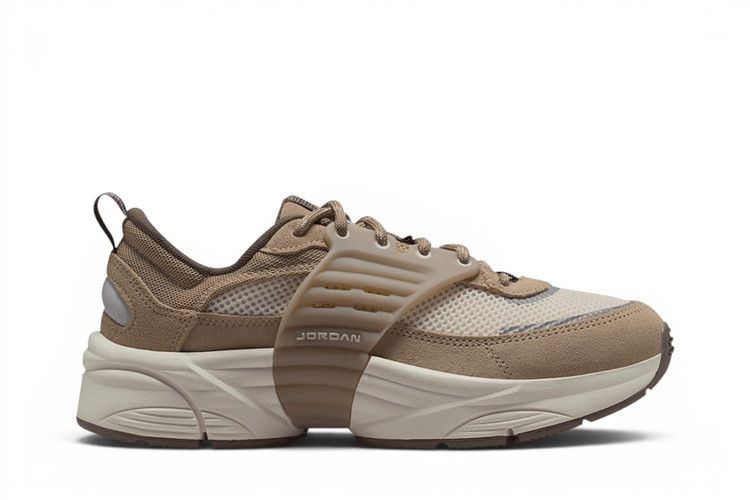Jordan Trunner O/S Khaki Pale Ivory (Women's)