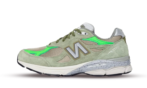 New Balance 990v3 MiUSA Patta Keep Your Family Close