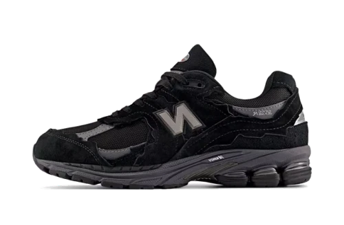 New Balance 2002R Gore-Tex Protection Pack Black Magnet